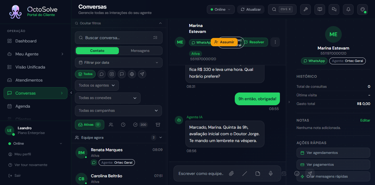 Tela de Conversas da OctoSolve mostrando o fim de um atendimento: o agente informa que o serviço fica R$ 320 e leva uma hora e pergunta qual horário a cliente prefere, ela responde 9h, e o agente confirma a quinta às 9h com o Doutor Jorge avisando que manda um lembrete na véspera.